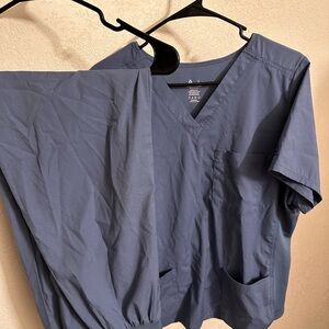 Women’s Blue Reebok Scrub set